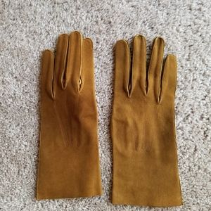 Suede driving gloves